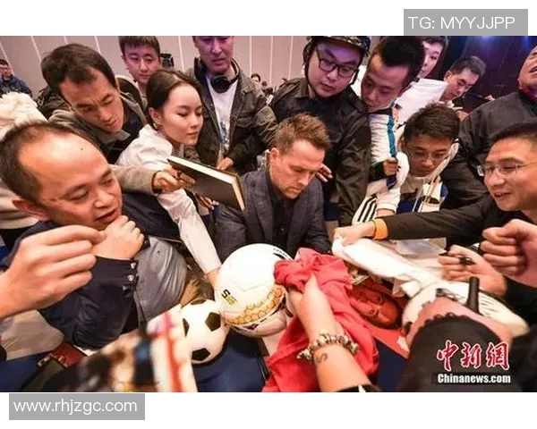 当今足坛最受欢迎的后卫明星是谁揭秘他的传奇职业生涯与成就